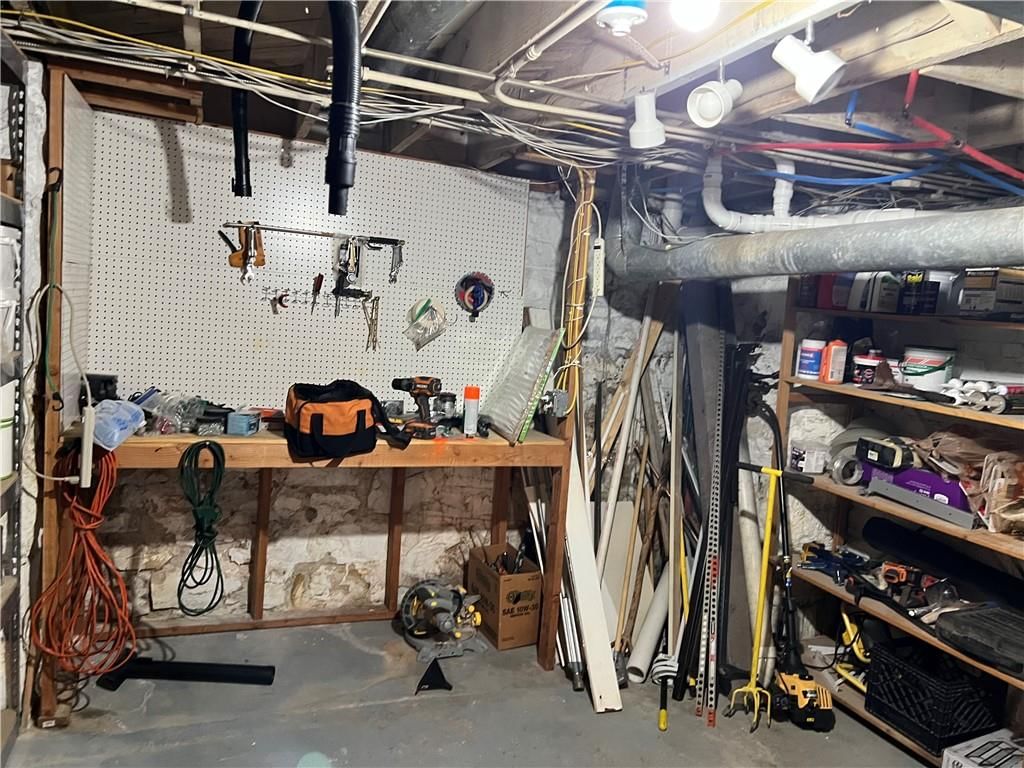 934 Norton Avenue — photo 40