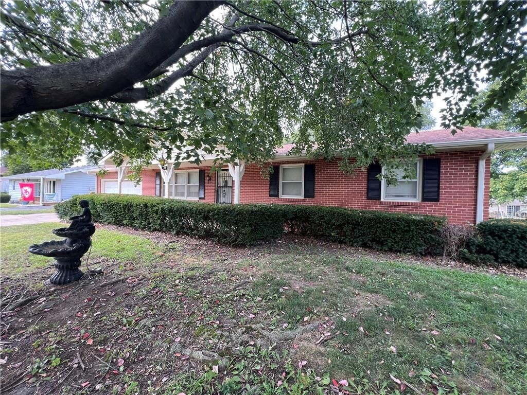 601 W Elk Street, Savannah, MO