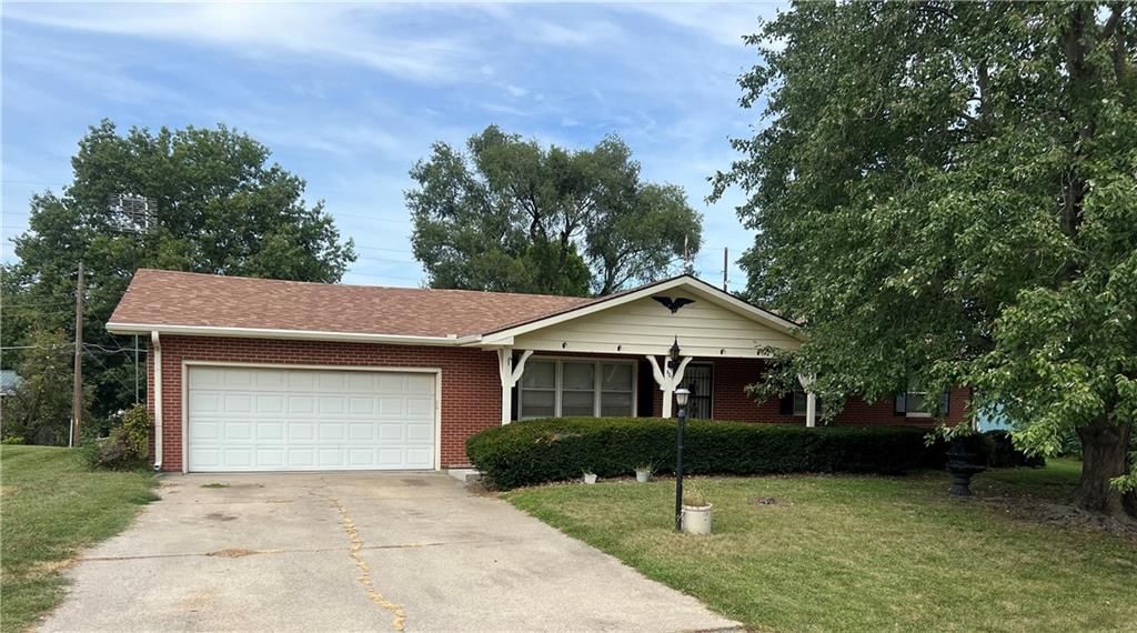 601 W Elk Street — photo 2