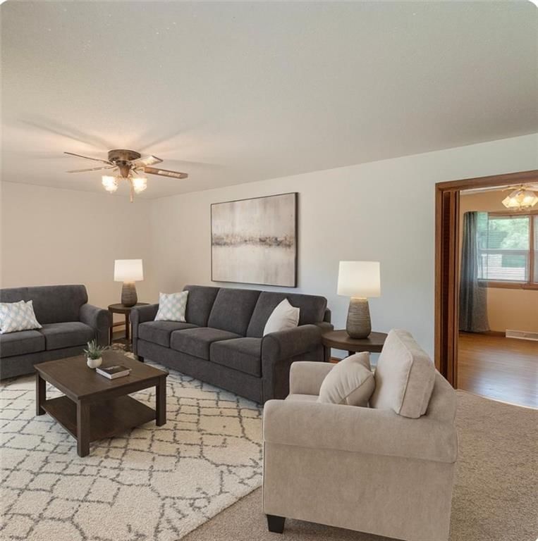 601 W Elk Street — photo 7