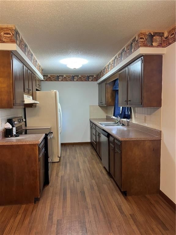 601 W Elk Street — photo 13