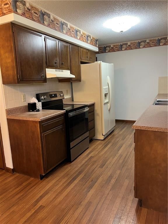 601 W Elk Street — photo 14