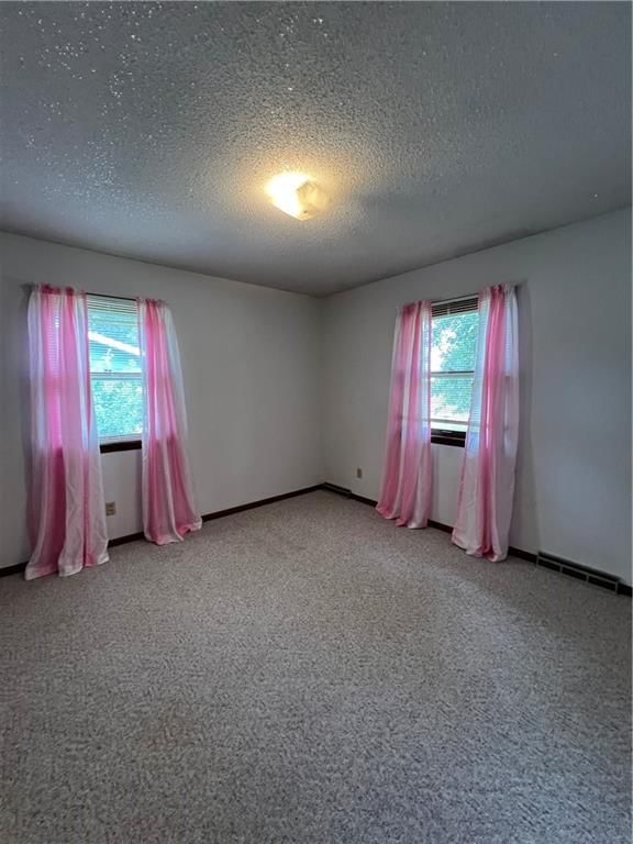 601 W Elk Street — photo 19