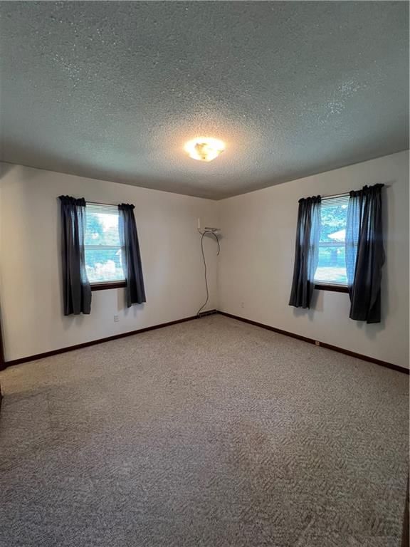 601 W Elk Street — photo 23