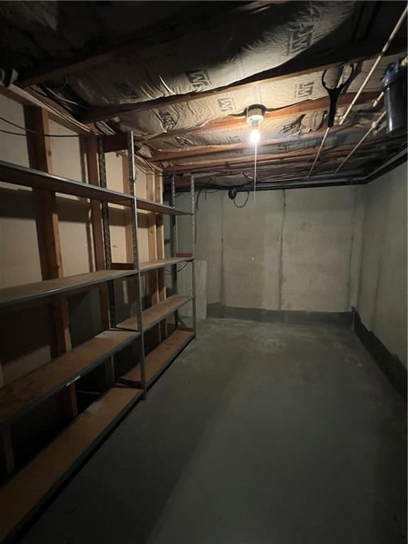 601 W Elk Street — photo 36