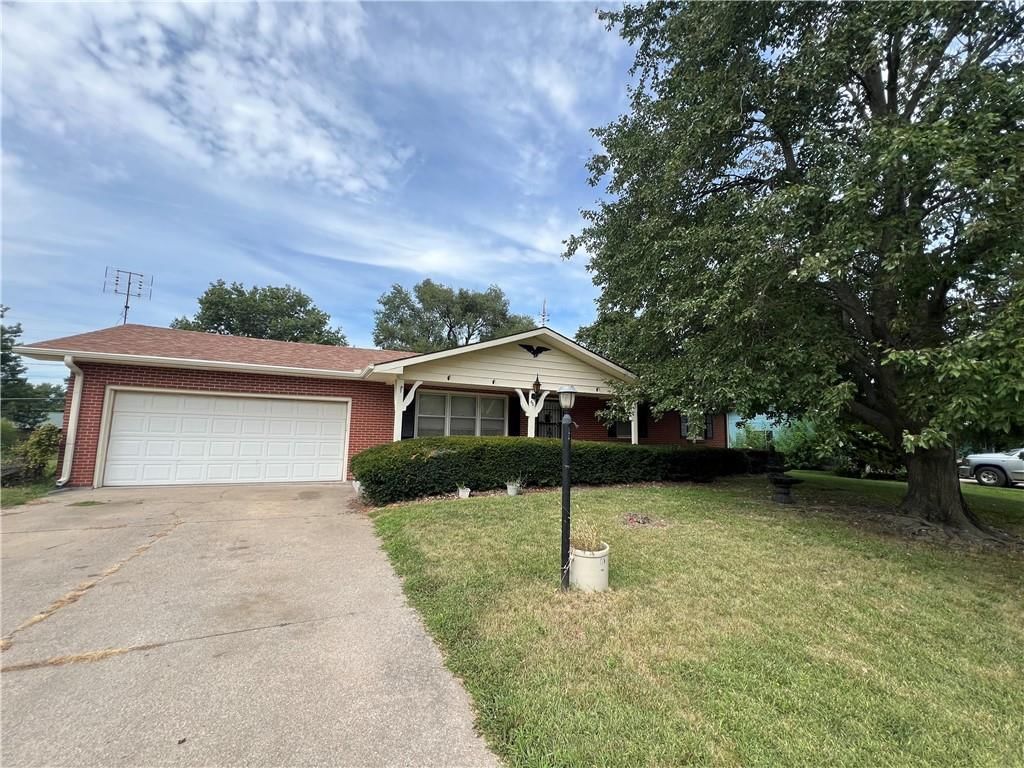 601 W Elk Street — photo 52