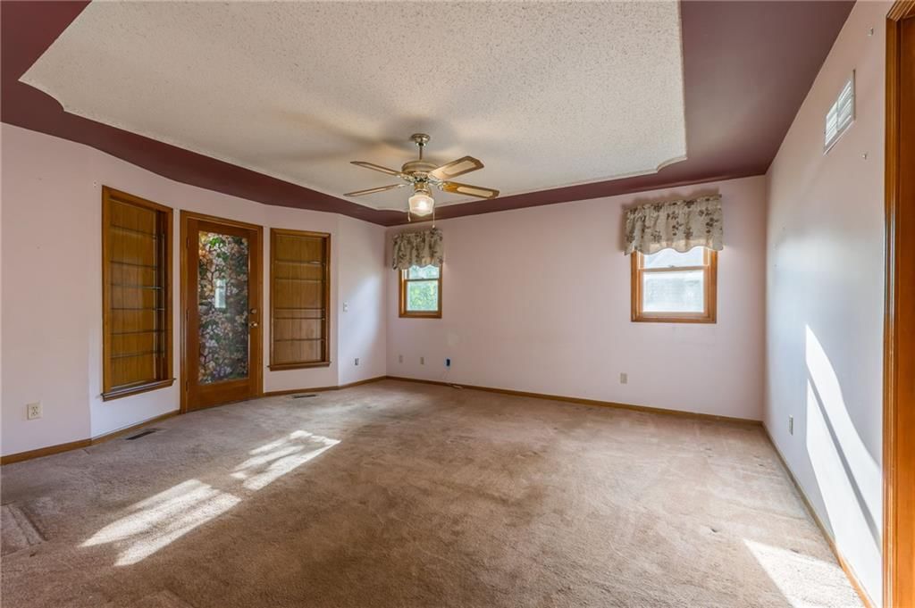 8605 N Beaman Avenue — photo 16