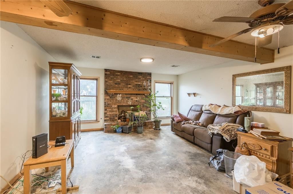8605 N Beaman Avenue — photo 30