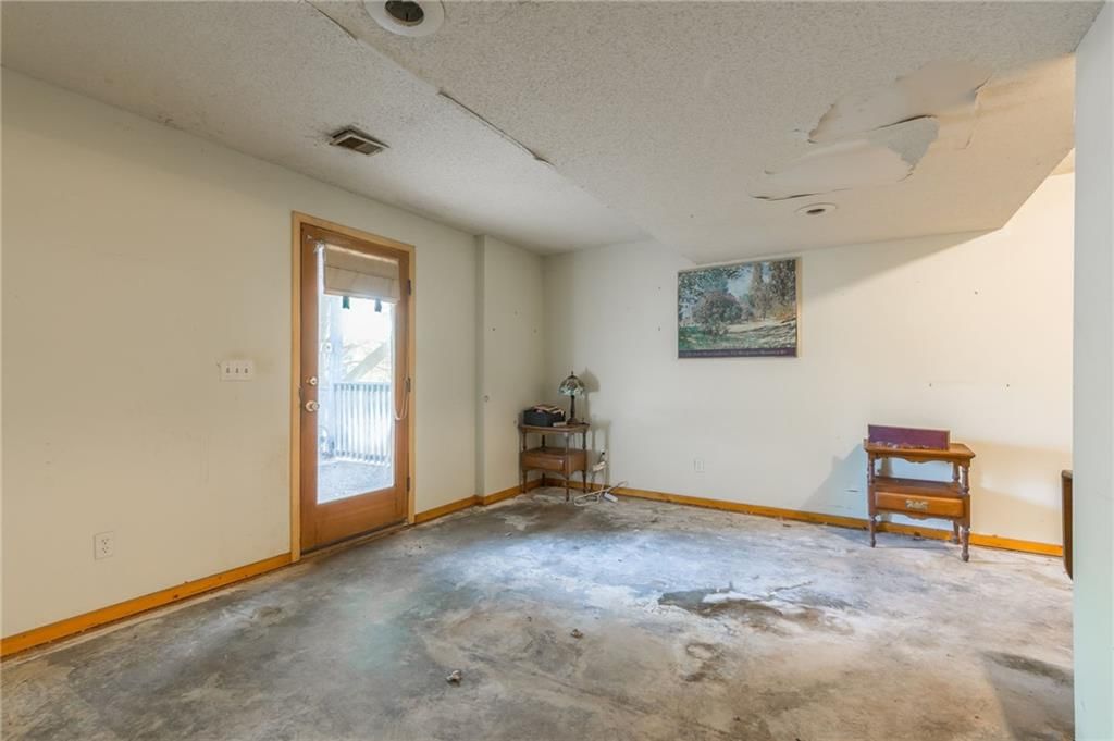 8605 N Beaman Avenue — photo 33