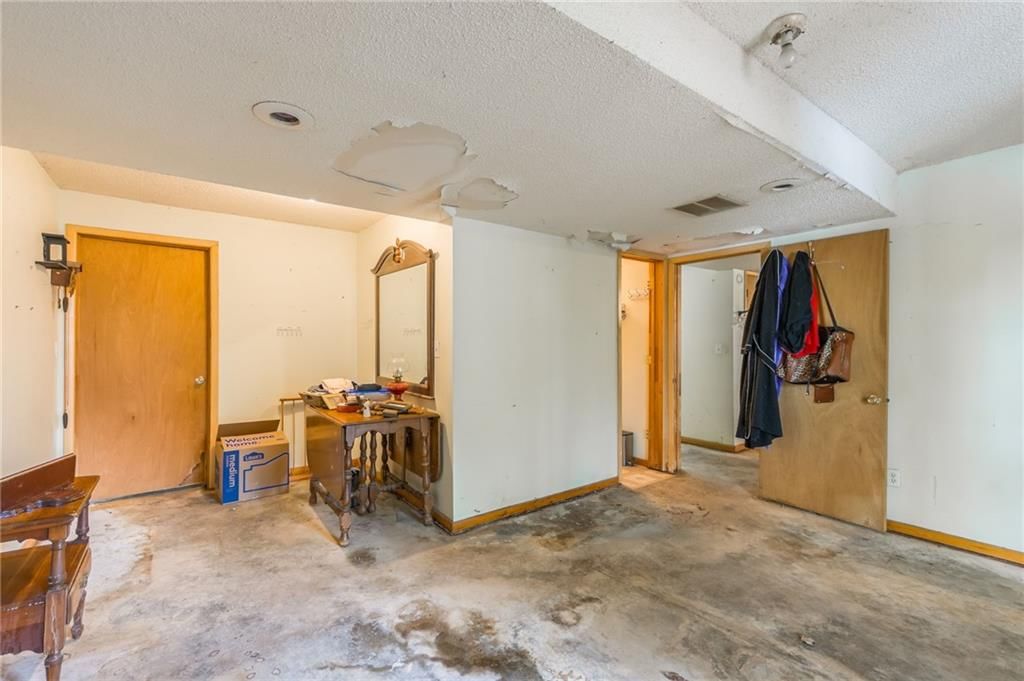 8605 N Beaman Avenue — photo 34
