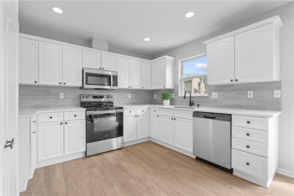 12337 S Clinton Street — photo 12