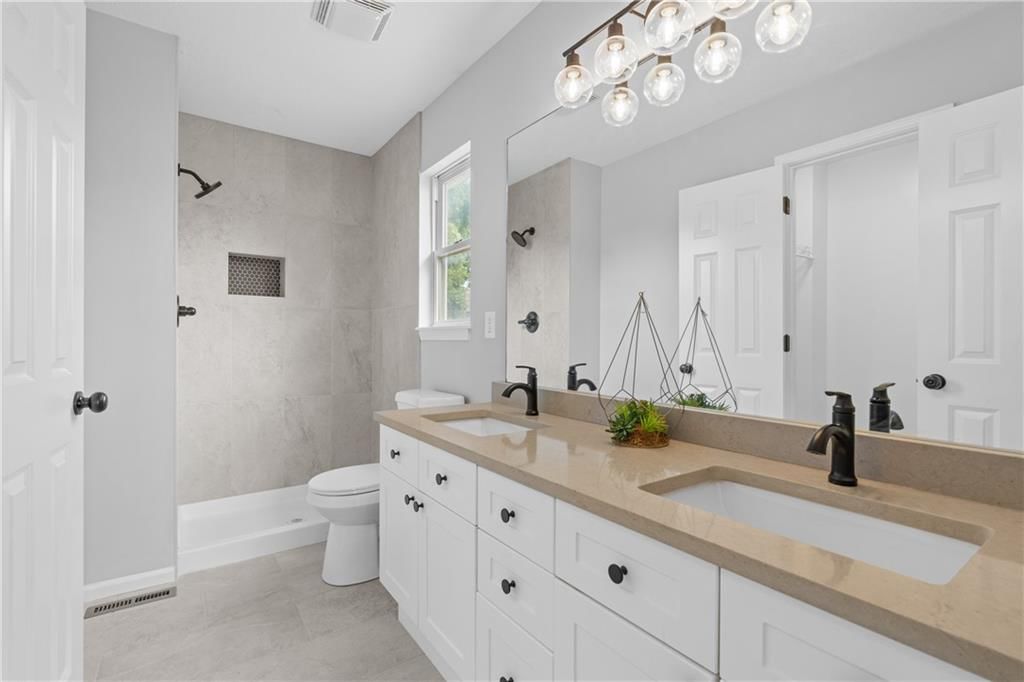 12337 S Clinton Street — photo 26