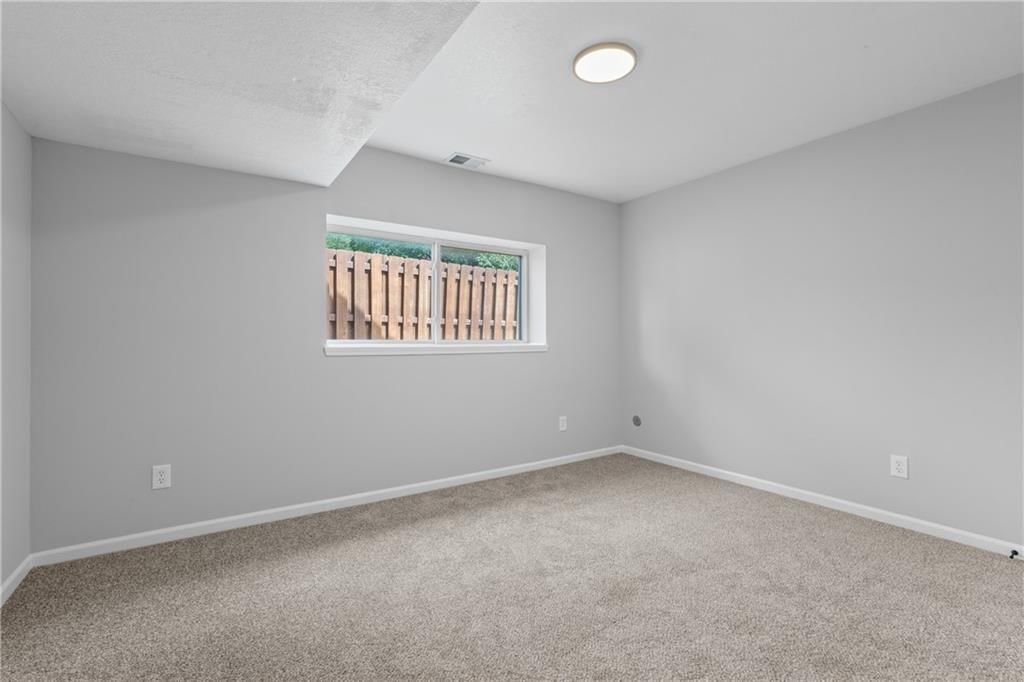 12337 S Clinton Street — photo 33