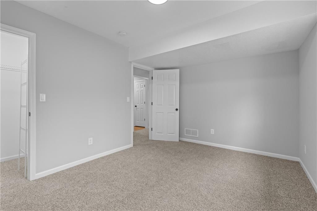 12337 S Clinton Street — photo 34