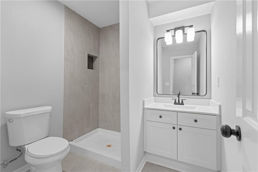 12337 S Clinton Street — photo 36