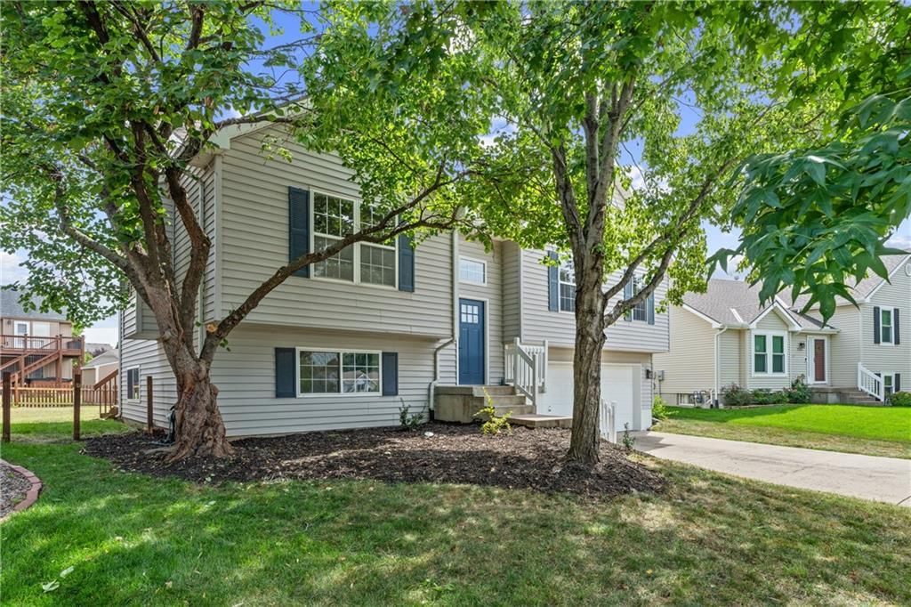 12337 S Clinton Street — photo 44