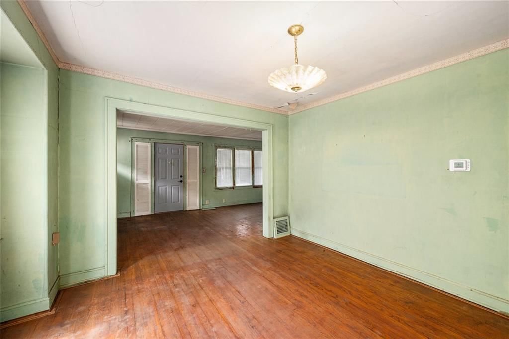 Photo 7 of 19 - 2053 N 32nd Street