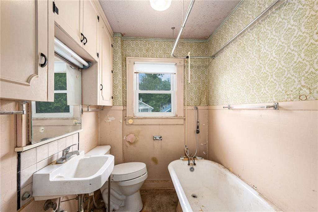 Photo 15 of 19 - 2053 N 32nd Street