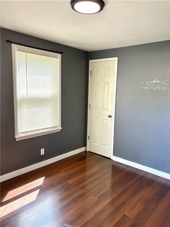 480 Fieldcrest Drive — photo 16