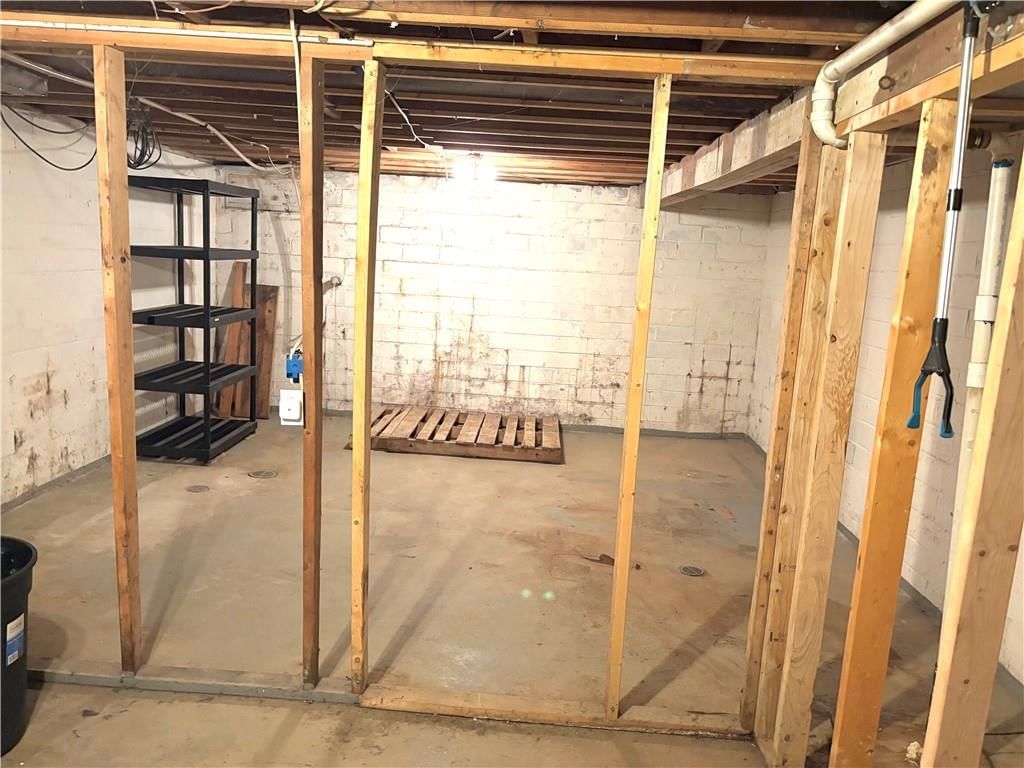 480 Fieldcrest Drive — photo 17