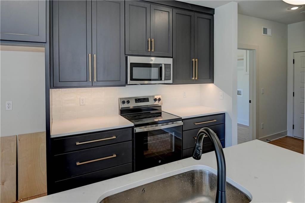 12702 Michigan Avenue — photo 11