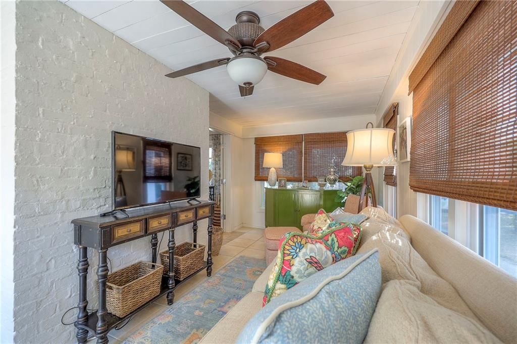 Photo 9 of 40 - 409 W 70th Street