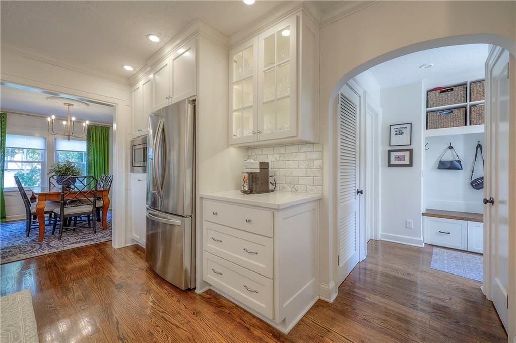 Photo 17 of 40 - 409 W 70th Street