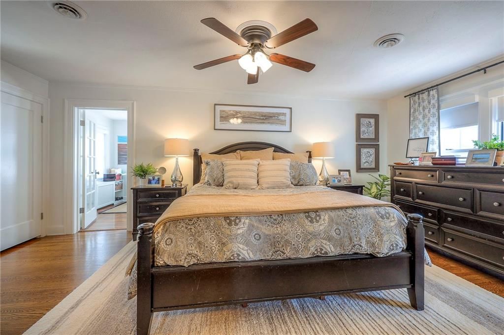 Photo 22 of 40 - 409 W 70th Street