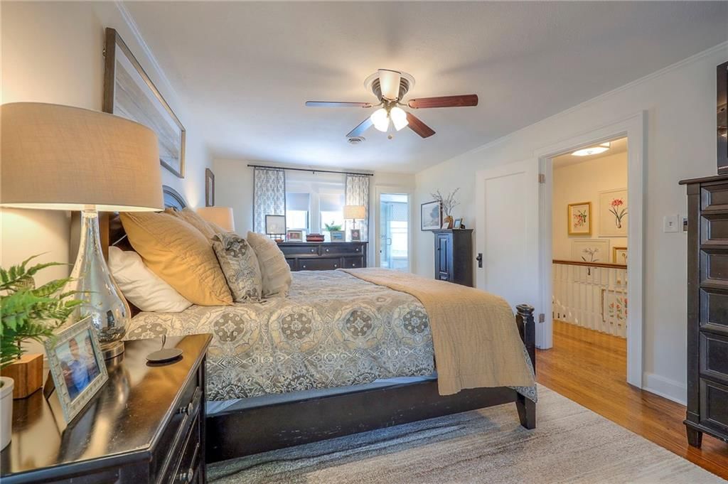 Photo 26 of 40 - 409 W 70th Street
