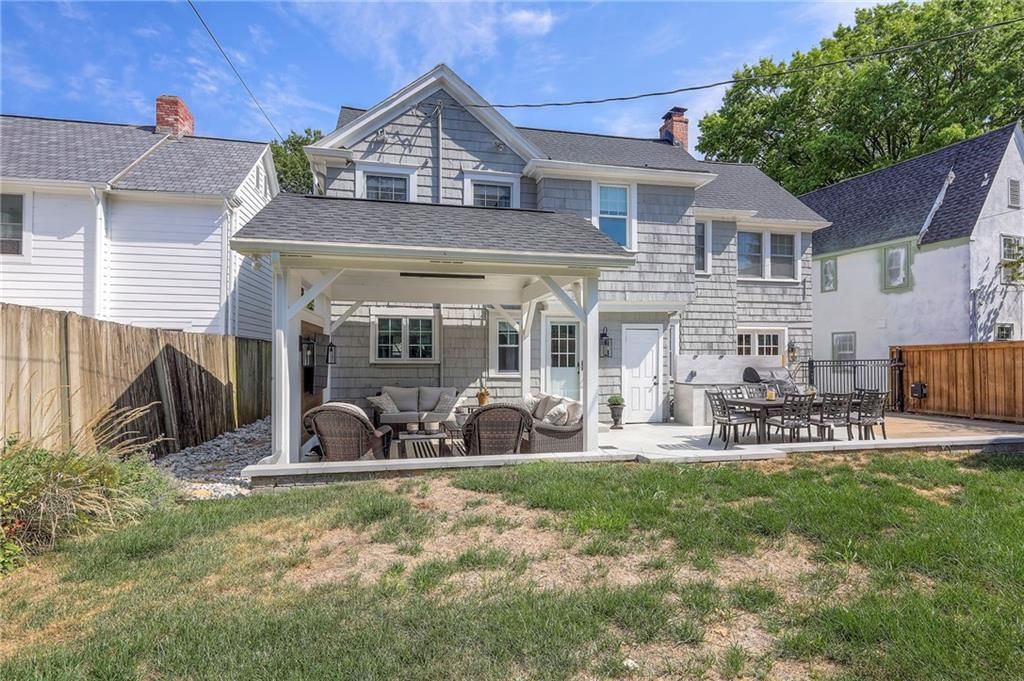 Photo 34 of 40 - 409 W 70th Street
