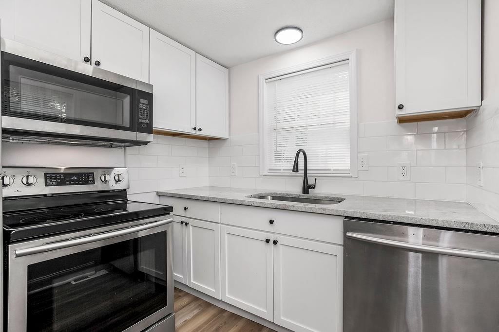 Photo 6 of 20 - 929 S Pope Avenue
