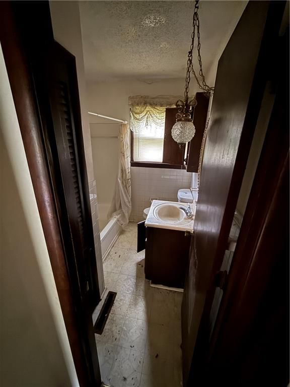 Photo 9 of 13 - 609 SE Florence Avenue