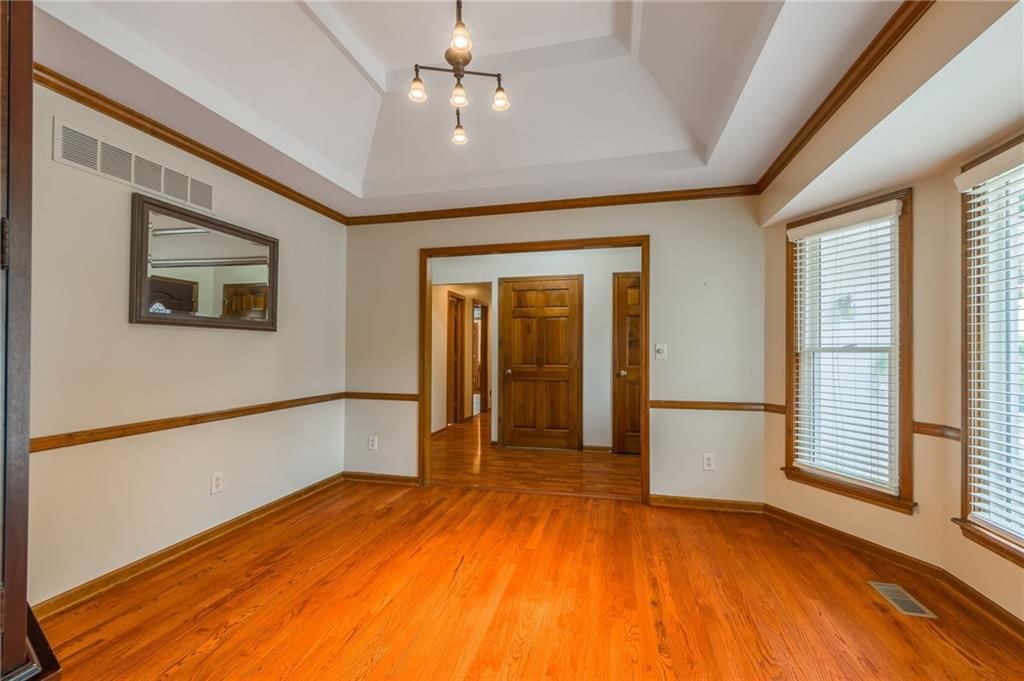 1300 BELL Circle — photo 8