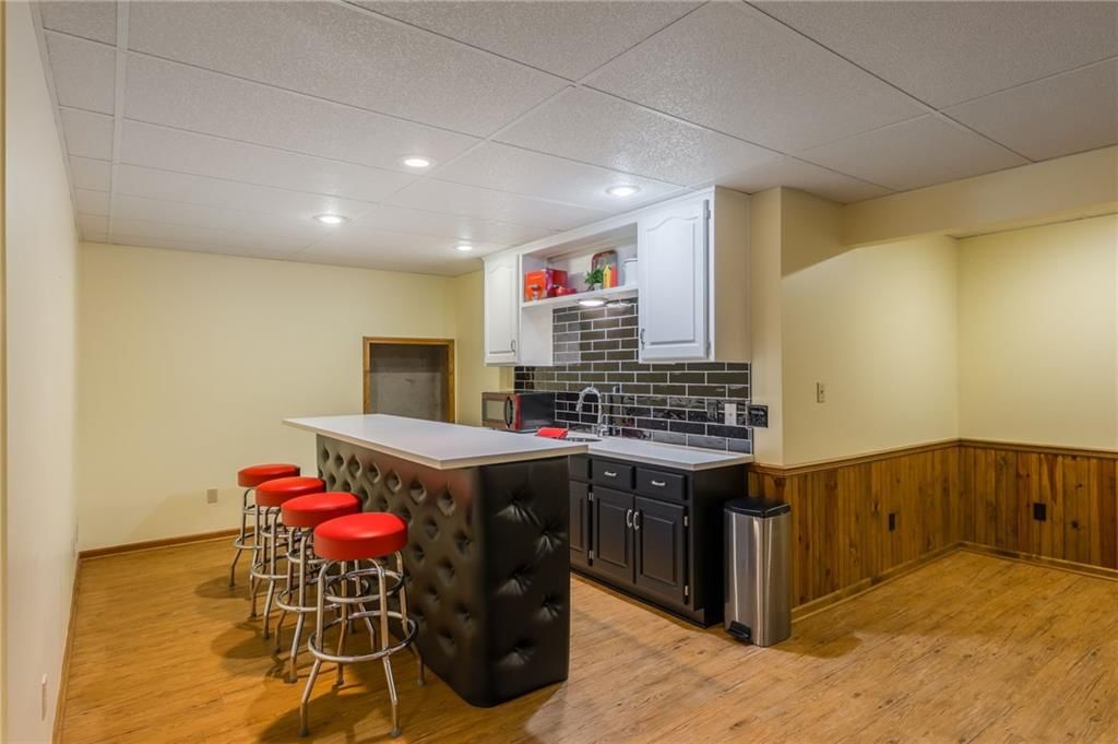 1300 BELL Circle — photo 35