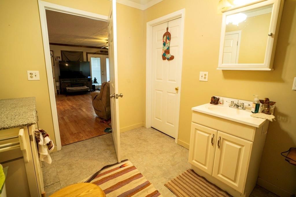 9091 W 2000 Road — photo 31