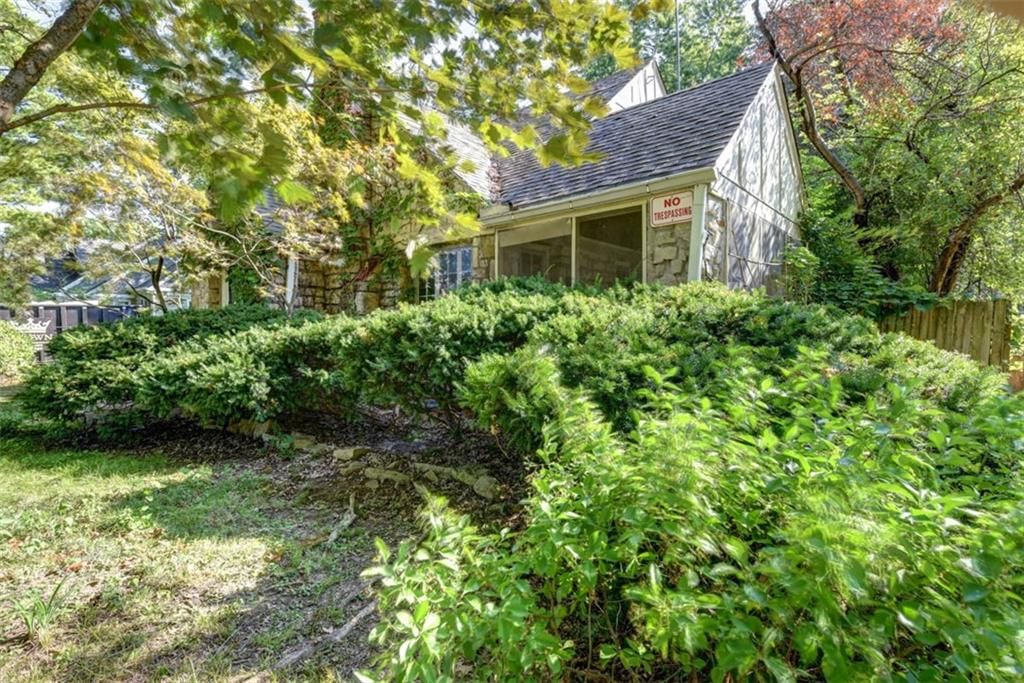 8025 High Drive — photo 9