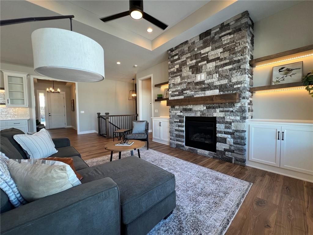 1132 SW Whitby Drive — photo 5