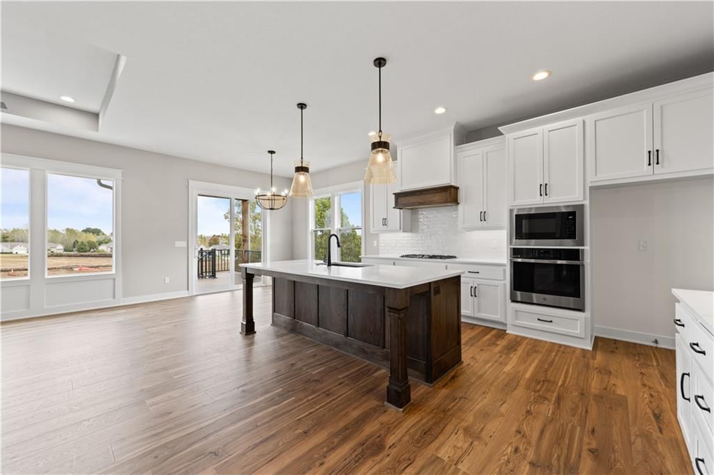 1132 SW Whitby Drive — photo 7