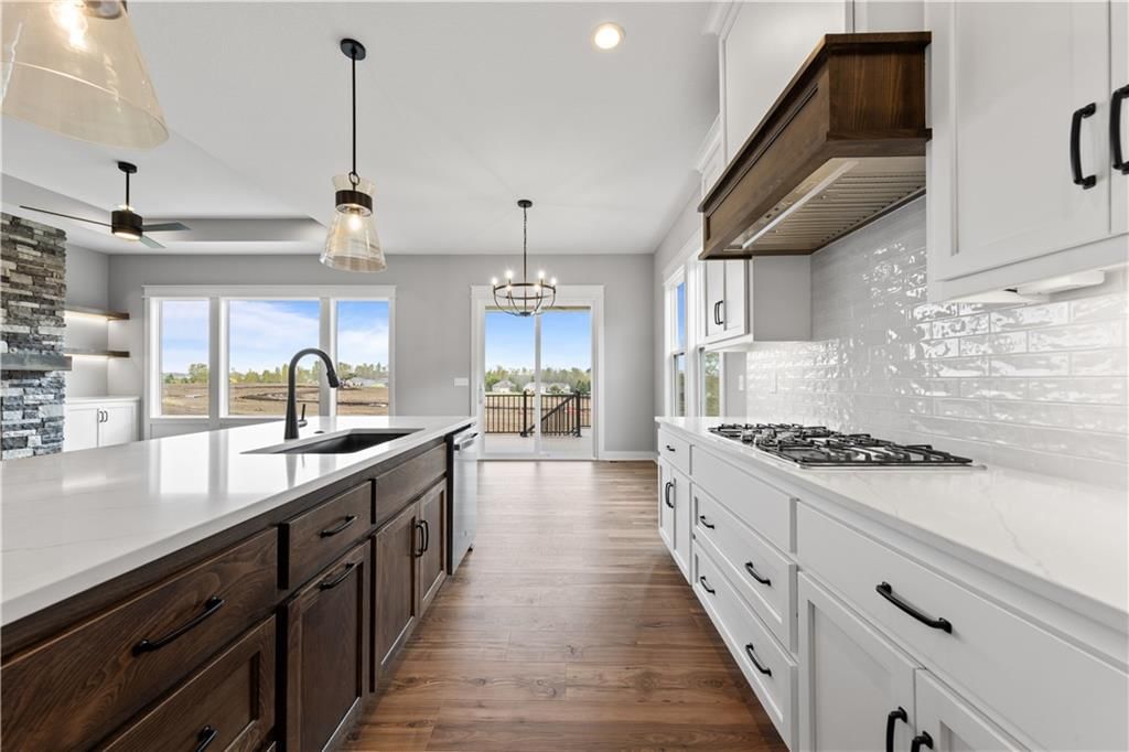 1132 SW Whitby Drive — photo 10