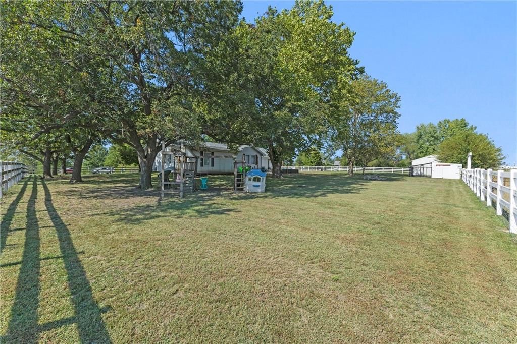 225 Megan Lane — photo 30