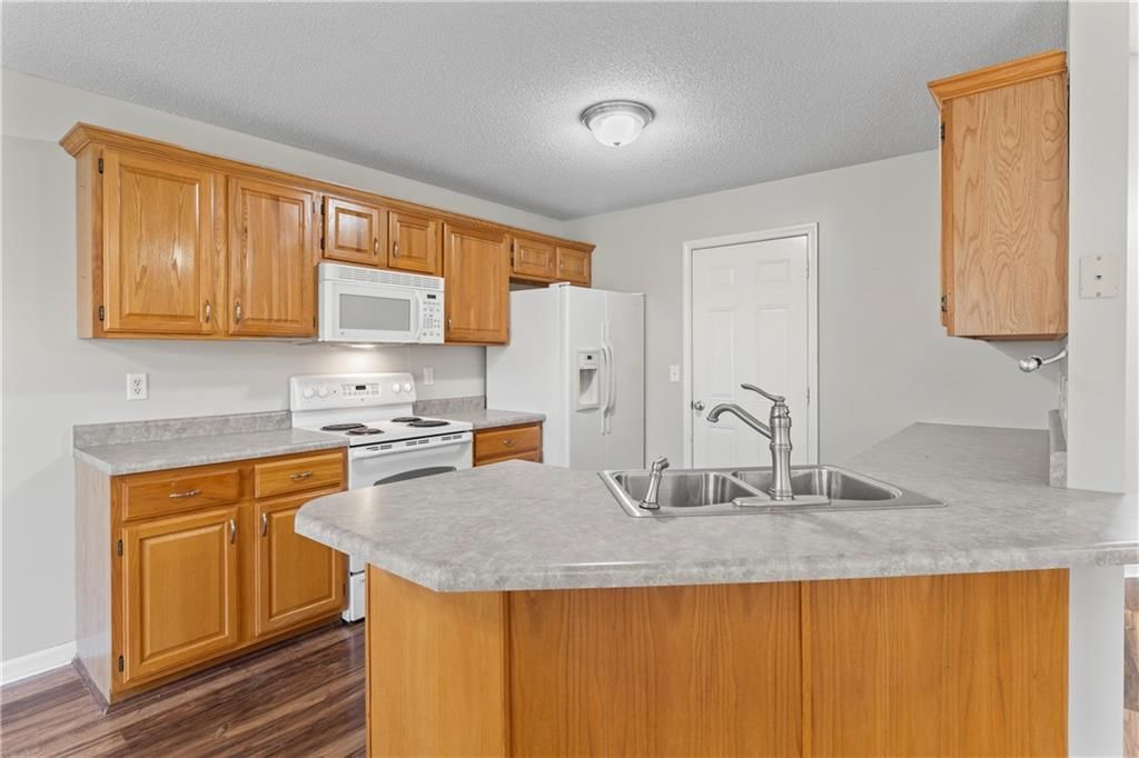 712 Sunset Drive — photo 10