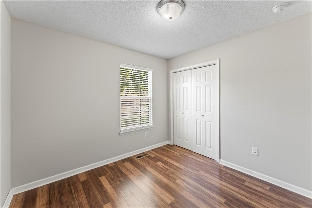 712 Sunset Drive — photo 29