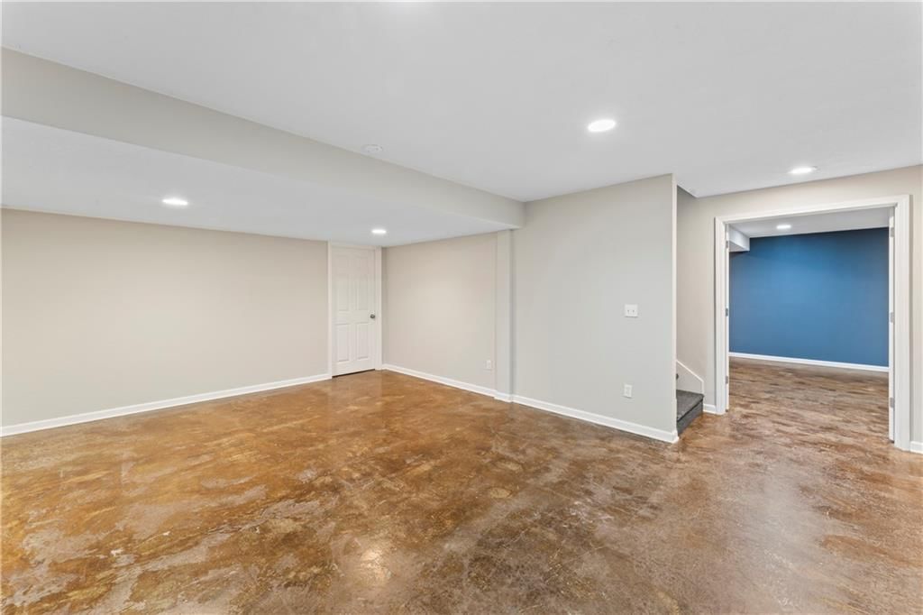 712 Sunset Drive — photo 32