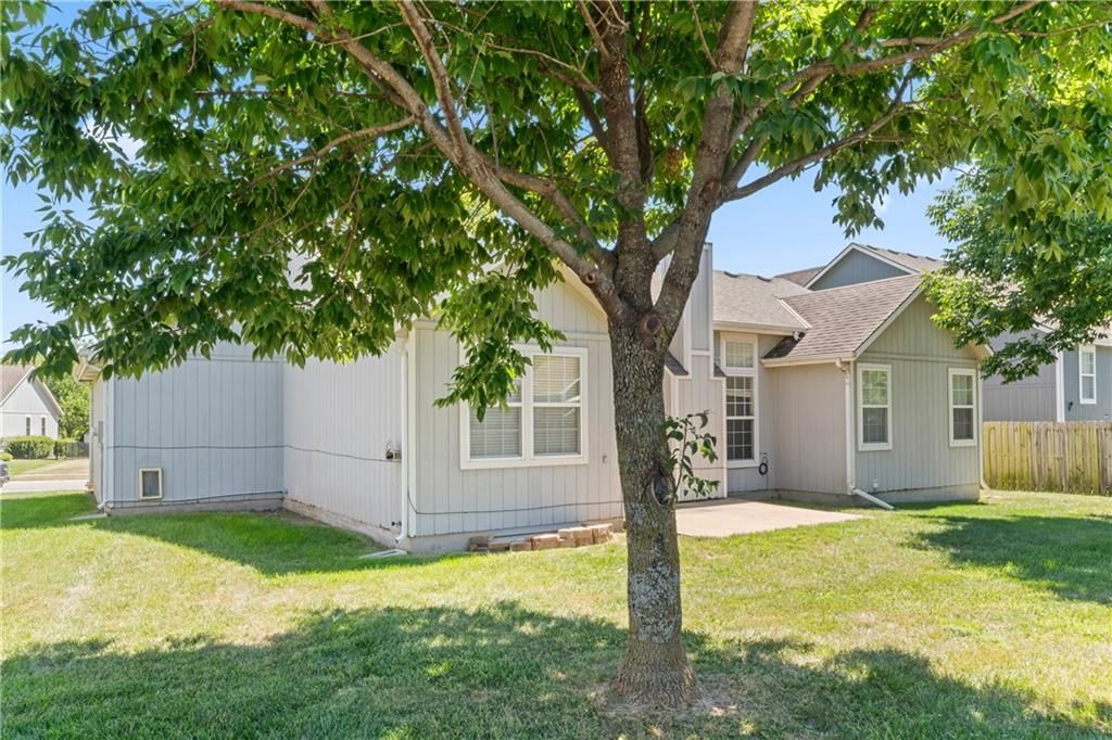 712 Sunset Drive — photo 41