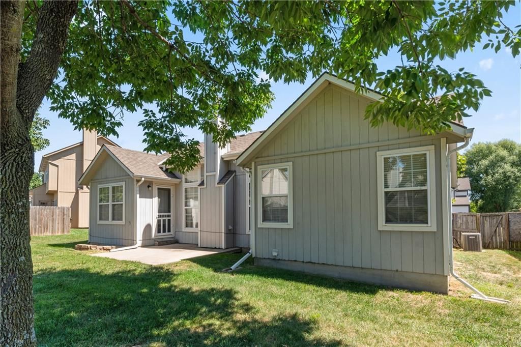 712 Sunset Drive — photo 42