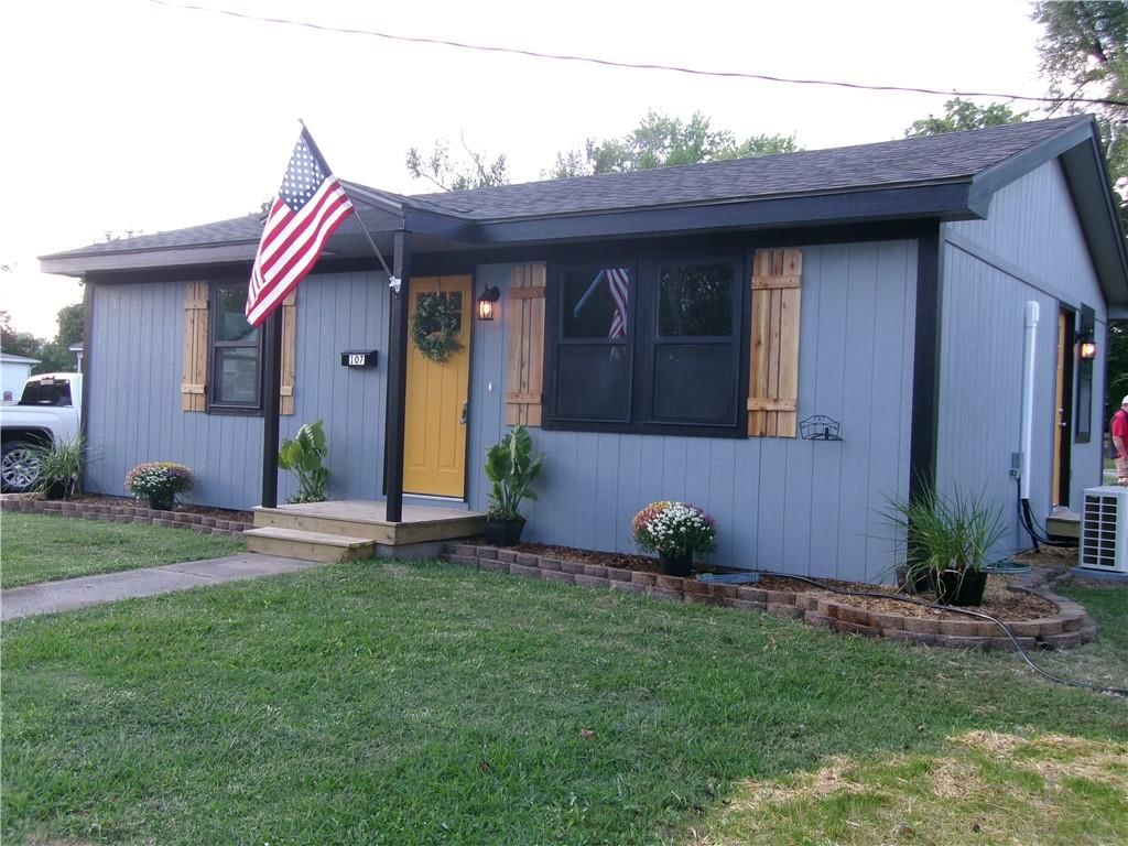 107 E 7 Street, Urich, MO