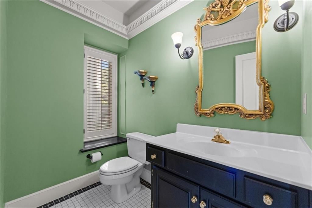 121 W WOODLANDS Drive — photo 12