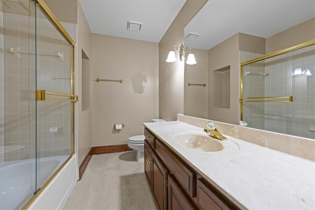 121 W WOODLANDS Drive — photo 27