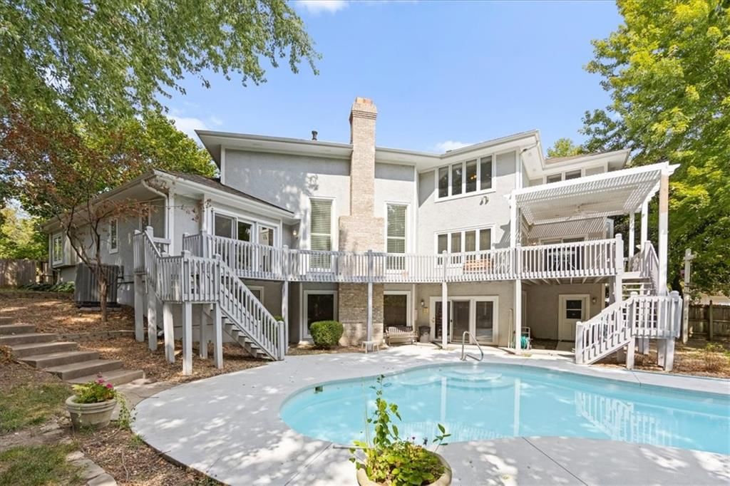 121 W WOODLANDS Drive — photo 37