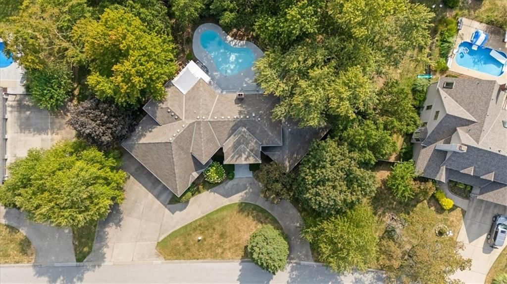 121 W WOODLANDS Drive — photo 41
